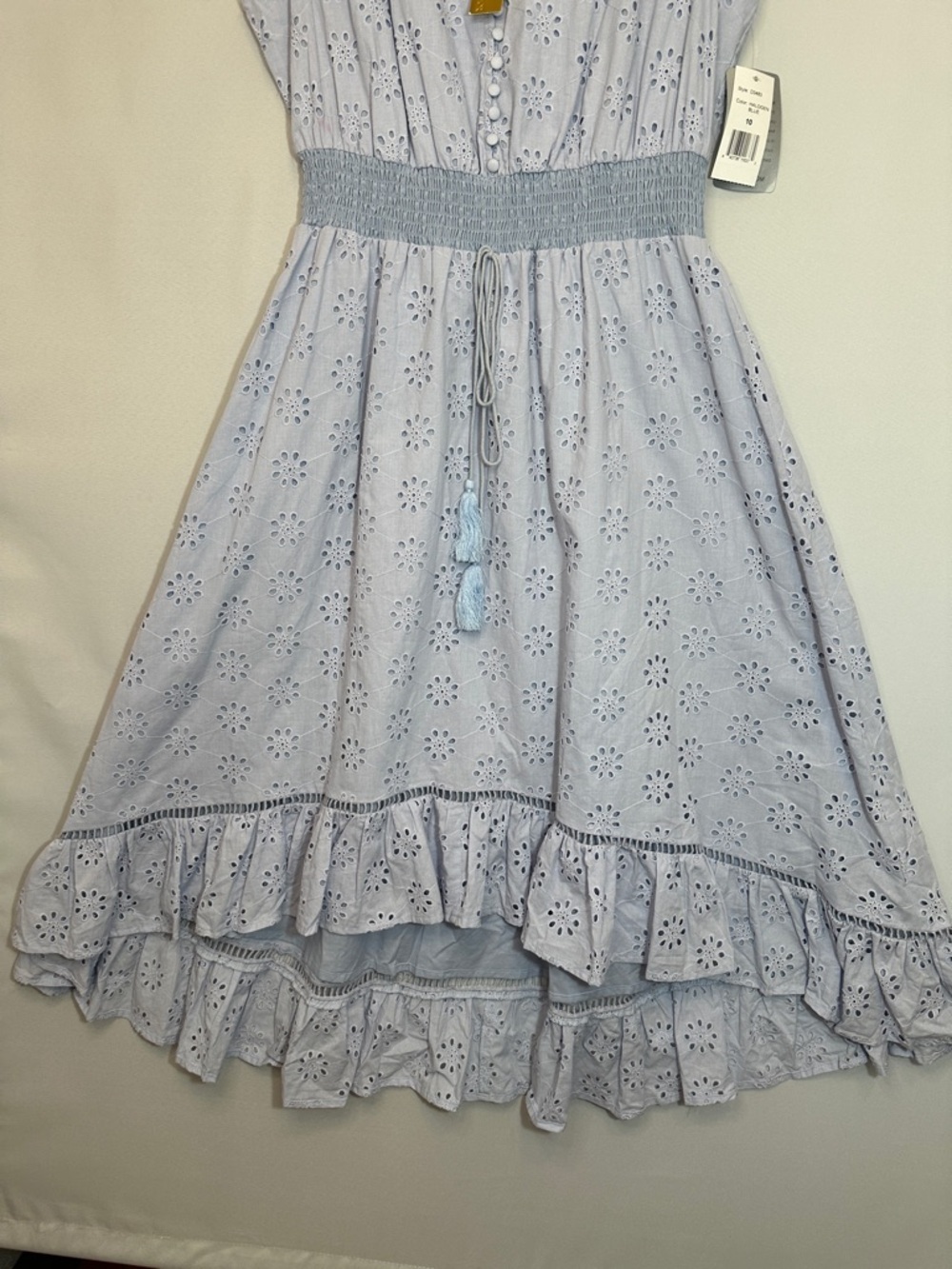Alexia Admor Minnie Womens Dress Size 10 Eyelet Embroidery Smocked Waist Tiered - Picture 3 of 6